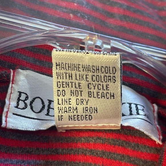Bob Mackie Studio Vintage Turtleneck Red Gray Top Size Medium - Picture 7 of 9